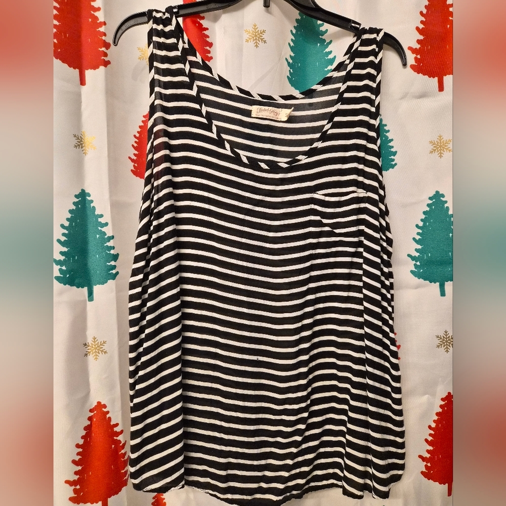 🙊 5/$30 Faded Glory Black and White Striped Tank Top